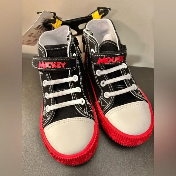NWT Disney Mickey Mouse shoes size 10 - Picture 2 of 5